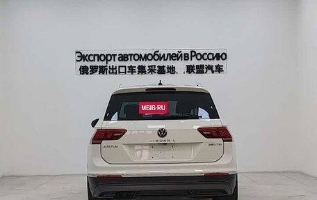 Volkswagen Tiguan II, 2021 год, 1 915 009 рублей, 7 фотография