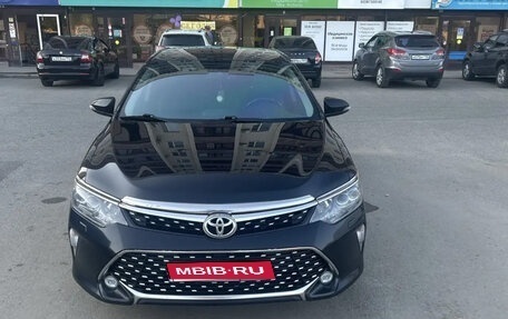 Toyota Camry, 2018 год, 2 000 000 рублей, 1 фотография