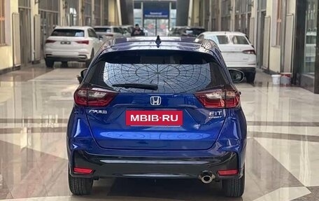 Honda Fit, 2023 год, 1 098 009 рублей, 2 фотография