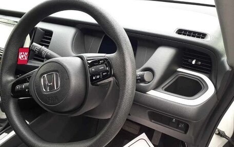 Honda Fit, 2023 год, 880 040 рублей, 9 фотография