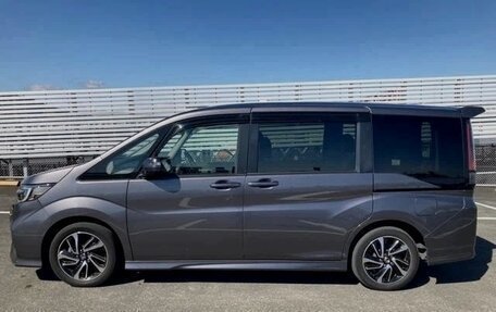 Honda Stepwgn IV, 2020 год, 1 686 000 рублей, 2 фотография