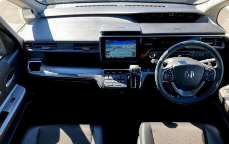 Honda Stepwgn IV, 2020 год, 1 686 000 рублей, 9 фотография