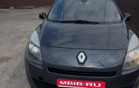 Renault Scenic III, 2009 год, 595 000 рублей, 2 фотография