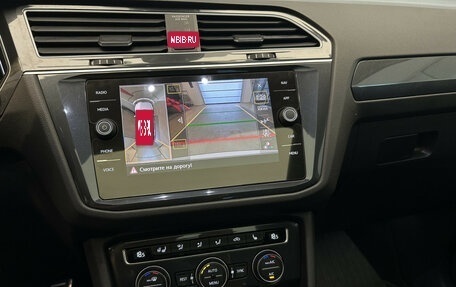 Volkswagen Tiguan II, 2019 год, 2 690 000 рублей, 15 фотография