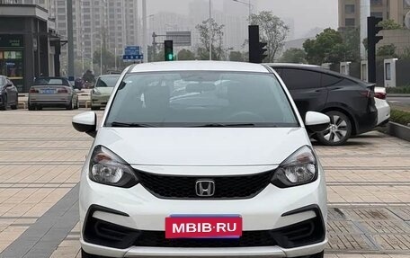 Honda Fit, 2023 год, 1 050 000 рублей, 2 фотография