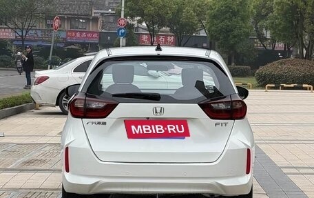 Honda Fit, 2023 год, 1 050 000 рублей, 5 фотография