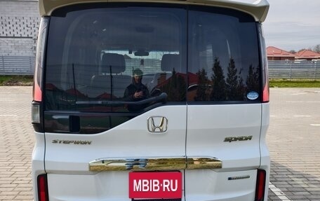 Honda Stepwgn IV, 2019 год, 2 400 000 рублей, 7 фотография