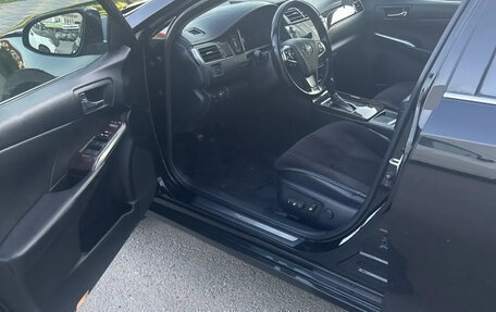Toyota Camry, 2018 год, 2 000 000 рублей, 5 фотография