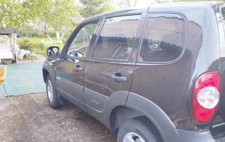 Chevrolet Niva I рестайлинг, 2013 год, 650 000 рублей, 3 фотография