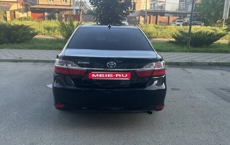 Toyota Camry, 2018 год, 2 000 000 рублей, 3 фотография