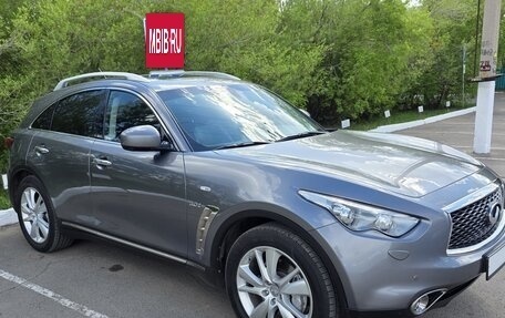 Infiniti QX70, 2016 год, 2 690 000 рублей, 3 фотография