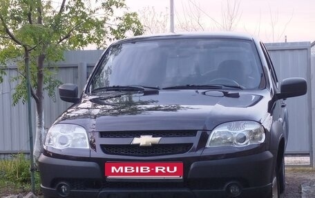 Chevrolet Niva I рестайлинг, 2013 год, 650 000 рублей, 2 фотография