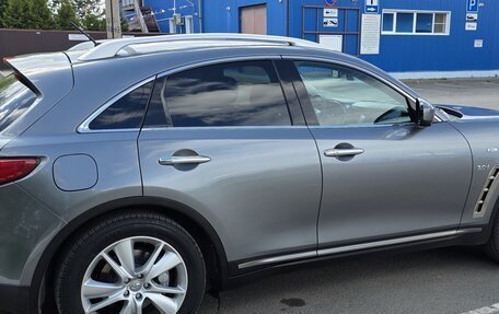 Infiniti QX70, 2016 год, 2 690 000 рублей, 4 фотография