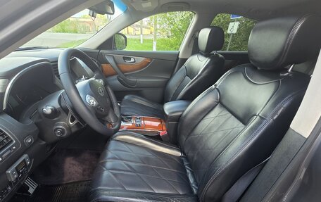 Infiniti QX70, 2016 год, 2 690 000 рублей, 7 фотография