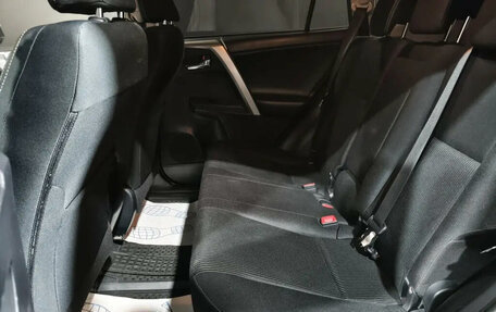 Toyota RAV4, 2015 год, 2 319 000 рублей, 15 фотография