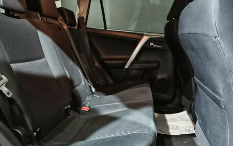 Toyota RAV4, 2015 год, 2 319 000 рублей, 16 фотография