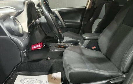 Toyota RAV4, 2015 год, 2 319 000 рублей, 14 фотография
