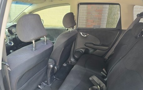 Honda Fit III, 2012 год, 720 000 рублей, 6 фотография
