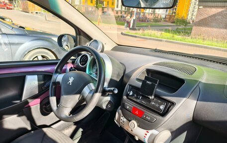 Peugeot 107 I рестайлинг, 2012 год, 680 000 рублей, 16 фотография