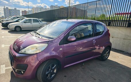 Peugeot 107 I рестайлинг, 2012 год, 680 000 рублей, 21 фотография