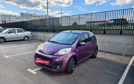 Peugeot 107 I рестайлинг, 2012 год, 680 000 рублей, 5 фотография
