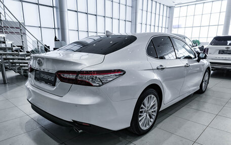 Toyota Camry, 2020 год, 3 150 000 рублей, 6 фотография