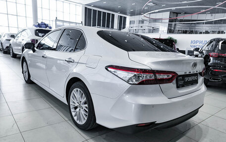 Toyota Camry, 2020 год, 3 150 000 рублей, 8 фотография