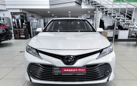 Toyota Camry, 2020 год, 3 150 000 рублей, 2 фотография
