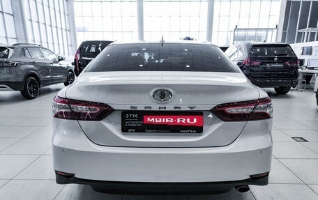 Toyota Camry, 2020 год, 3 150 000 рублей, 7 фотография