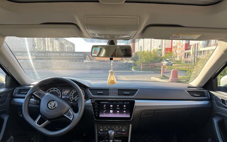 Skoda Superb III рестайлинг, 2021 год, 2 400 000 рублей, 9 фотография