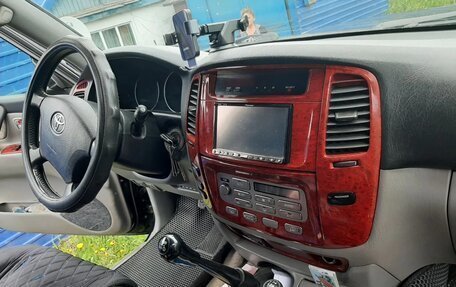 Toyota Land Cruiser 100 рестайлинг 2, 2007 год, 2 500 000 рублей, 6 фотография