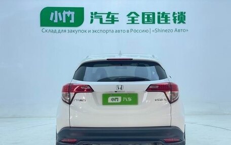 Honda Vezel, 2021 год, 1 370 000 рублей, 8 фотография