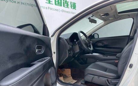 Honda Vezel, 2021 год, 1 370 000 рублей, 11 фотография