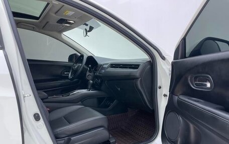 Honda Vezel, 2021 год, 1 370 000 рублей, 22 фотография
