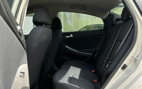 Hyundai Solaris II рестайлинг, 2015 год, 1 320 000 рублей, 29 фотография