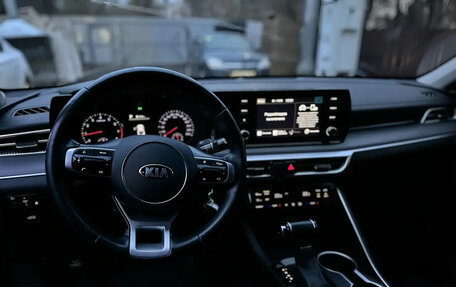 KIA K5, 2021 год, 2 300 000 рублей, 14 фотография