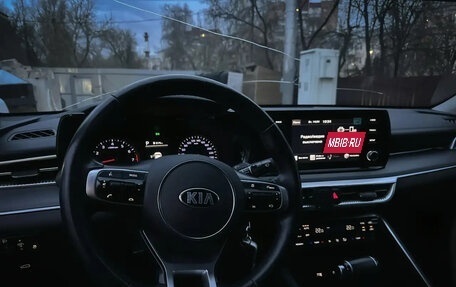 KIA K5, 2021 год, 2 300 000 рублей, 20 фотография