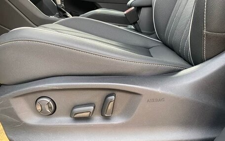 Volkswagen Tiguan II, 2023 год, 2 450 000 рублей, 11 фотография