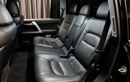 Toyota Land Cruiser 200, 2016 год, 5 549 000 рублей, 8 фотография