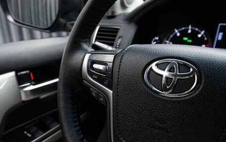 Toyota Land Cruiser 200, 2016 год, 5 549 000 рублей, 13 фотография