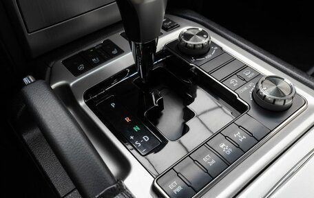 Toyota Land Cruiser 200, 2016 год, 5 549 000 рублей, 21 фотография