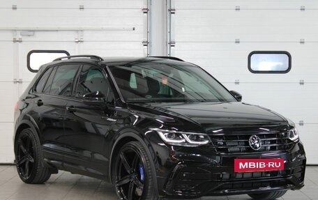 Volkswagen Tiguan II, 2021 год, 5 700 000 рублей, 3 фотография