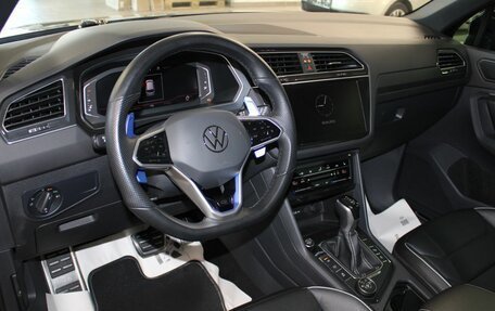 Volkswagen Tiguan II, 2021 год, 5 700 000 рублей, 9 фотография