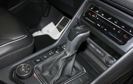 Volkswagen Tiguan II, 2021 год, 5 700 000 рублей, 20 фотография
