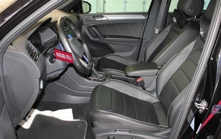 Volkswagen Tiguan II, 2021 год, 5 700 000 рублей, 10 фотография