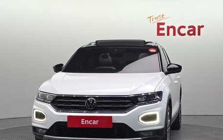 Volkswagen T-Roc I, 2021 год, 1 520 000 рублей, 3 фотография