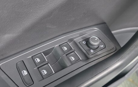 Volkswagen T-Roc I, 2021 год, 1 520 000 рублей, 13 фотография