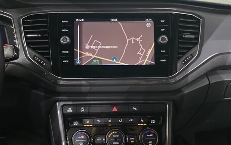 Volkswagen T-Roc I, 2021 год, 1 520 000 рублей, 18 фотография