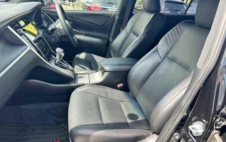 Toyota Harrier, 2017 год, 2 170 000 рублей, 13 фотография