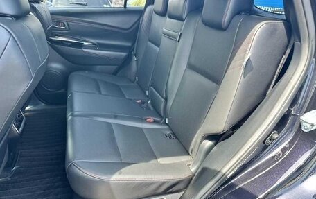Toyota Harrier, 2017 год, 2 170 000 рублей, 14 фотография